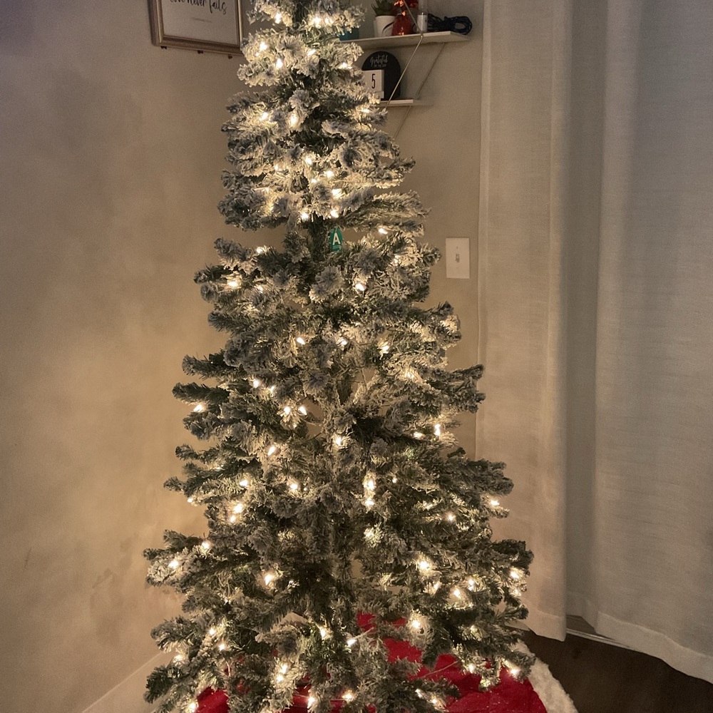 6.5 FootPre-Lit Flocked Snowy Artificial Christmas Tree